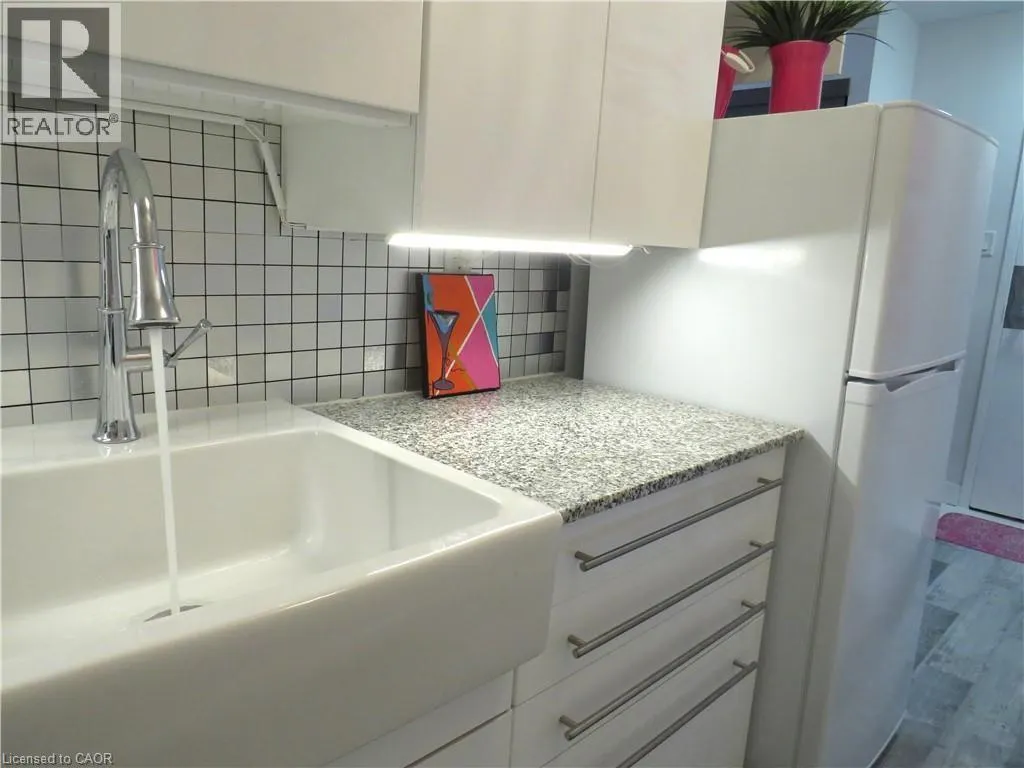 30 SUMMIT Avenue Unit# 307, #307