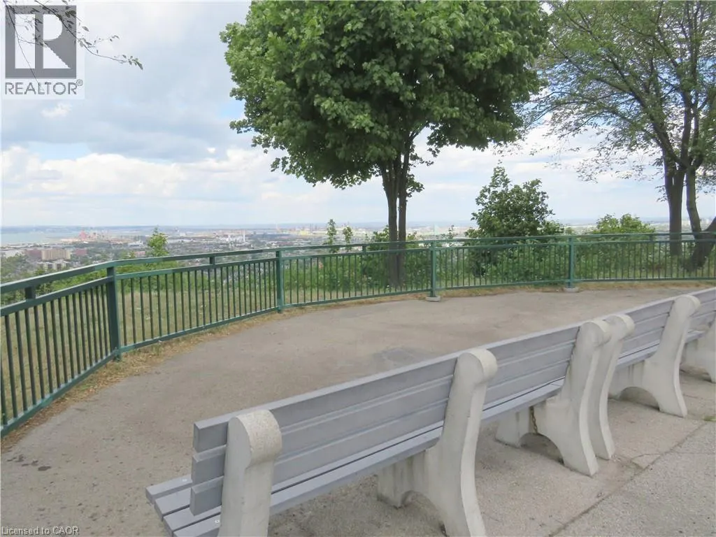 30 SUMMIT Avenue Unit# 307, #307