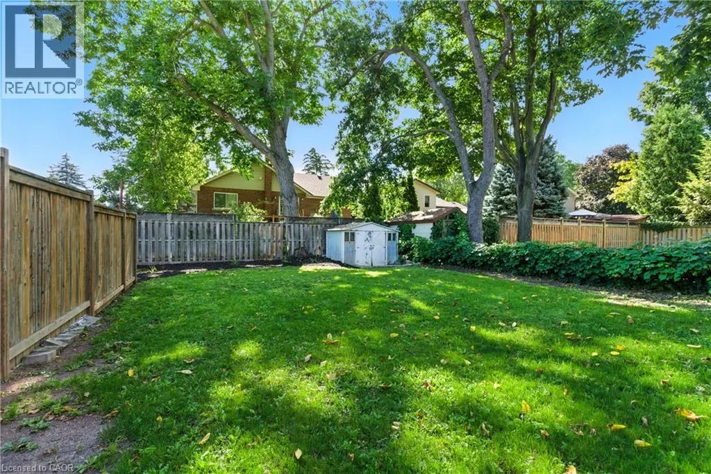 30 KERMAN Avenue