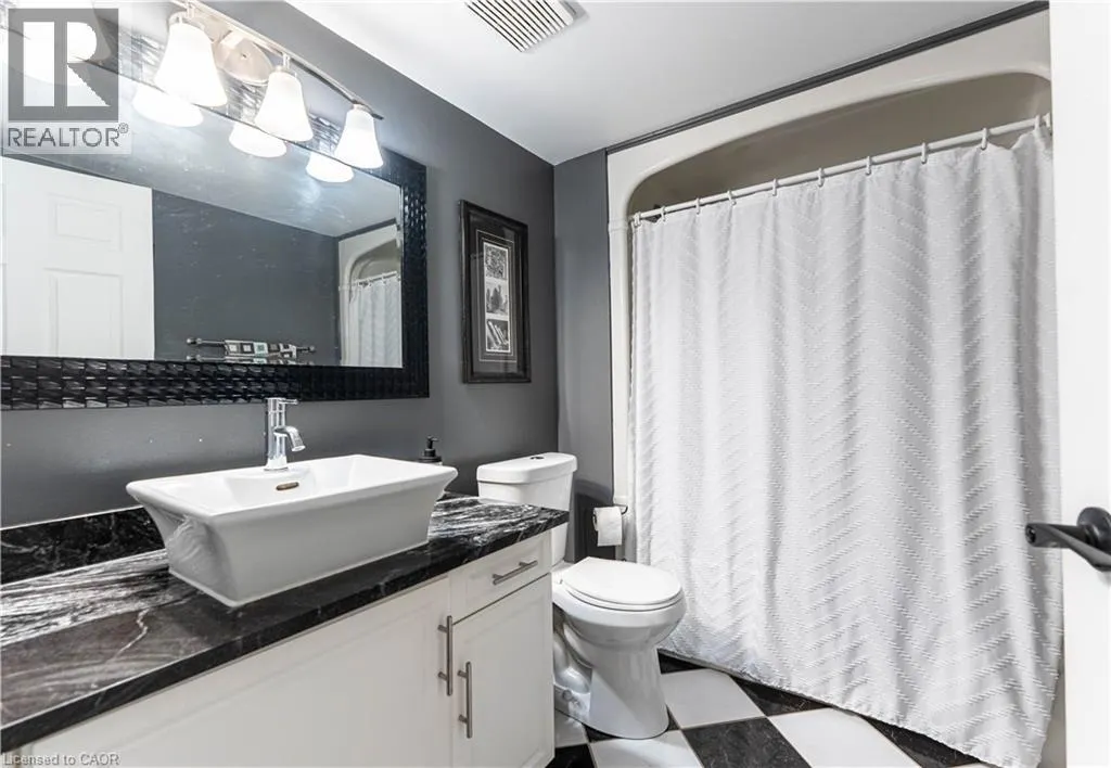 2020 CLEAVER Avenue Unit# 207, #207