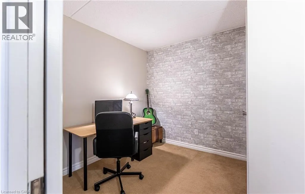 2020 CLEAVER Avenue Unit# 207, #207