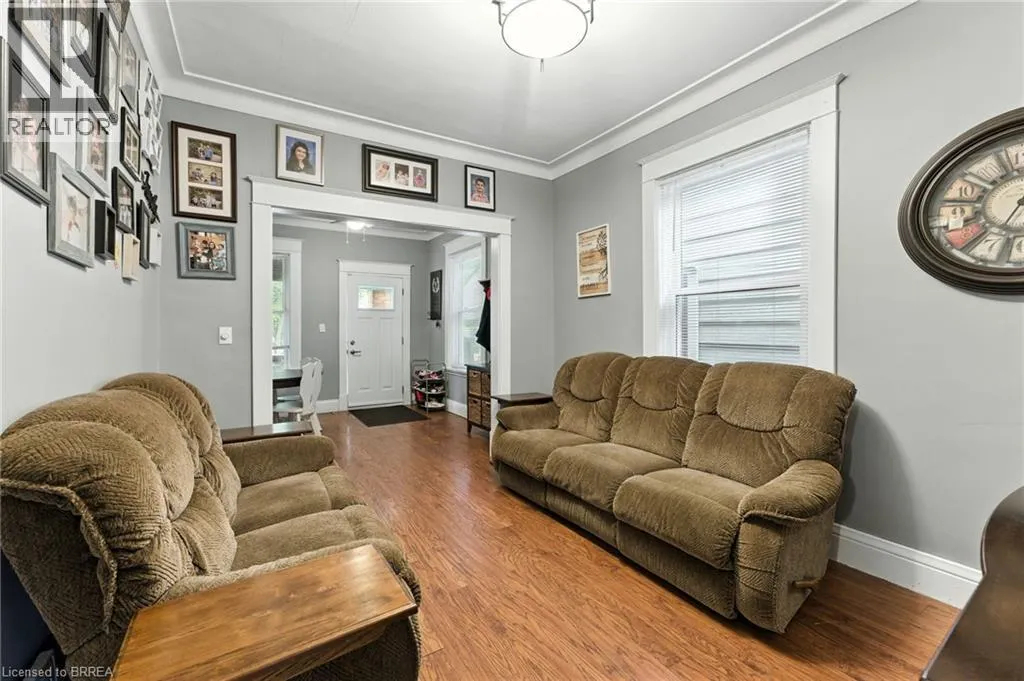 7 SUPERIOR Street