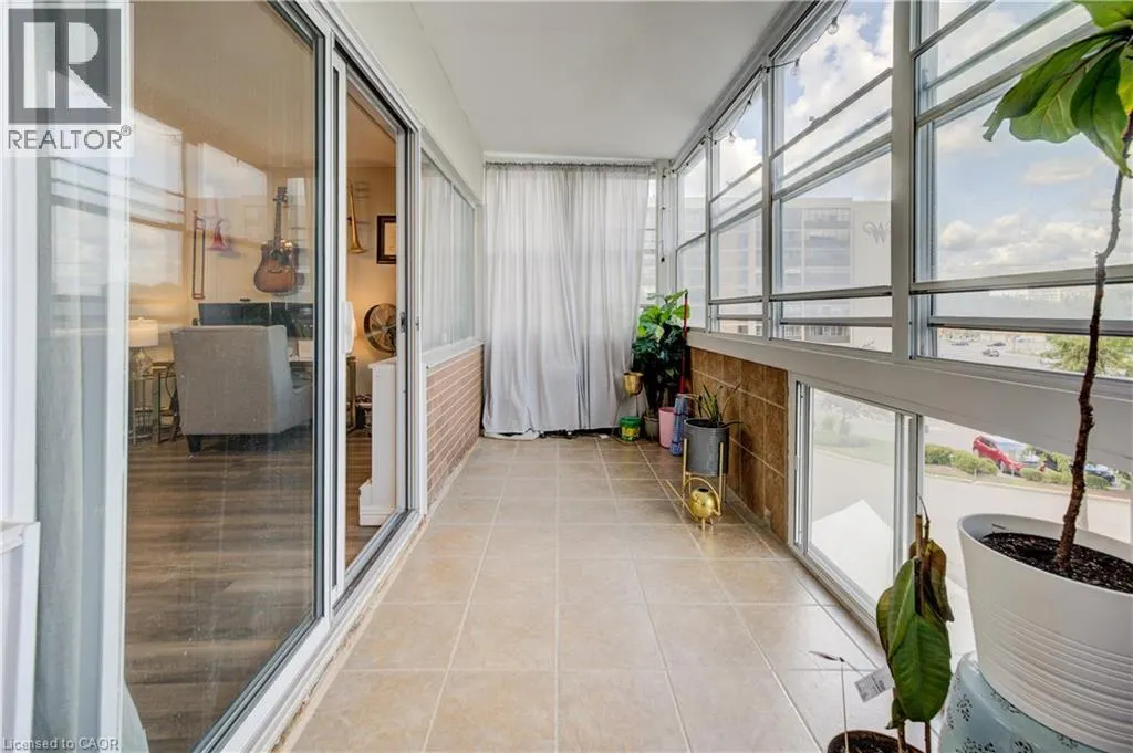 45 WESTMOUNT Road N Unit# 302, #302
