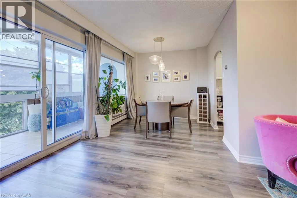 45 WESTMOUNT Road N Unit# 302, #302