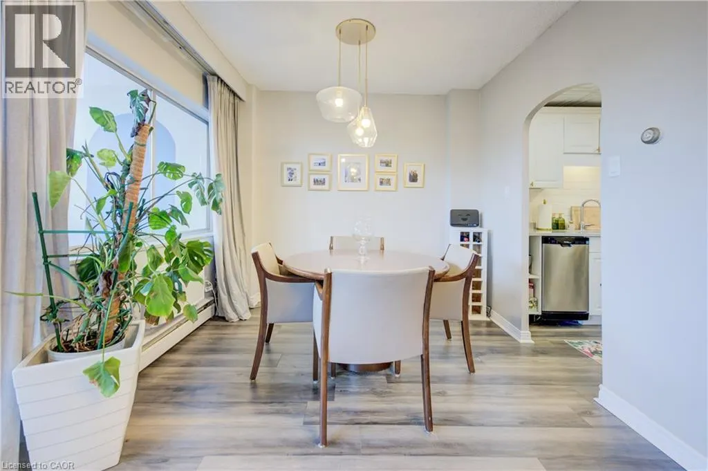 45 WESTMOUNT Road N Unit# 302, #302