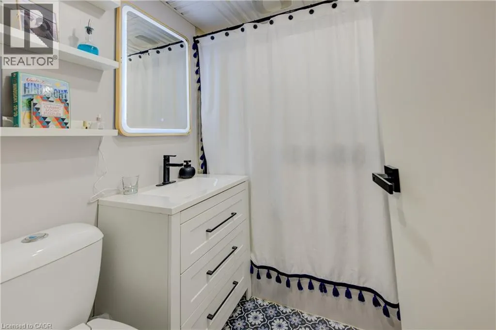 45 WESTMOUNT Road N Unit# 302, #302