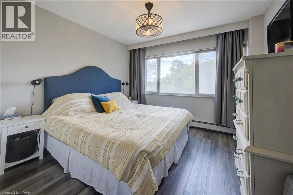 45 WESTMOUNT Road N Unit# 302, #302