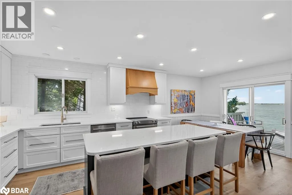 43 MOON POINT Drive