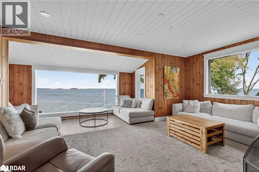 43 MOON POINT Drive