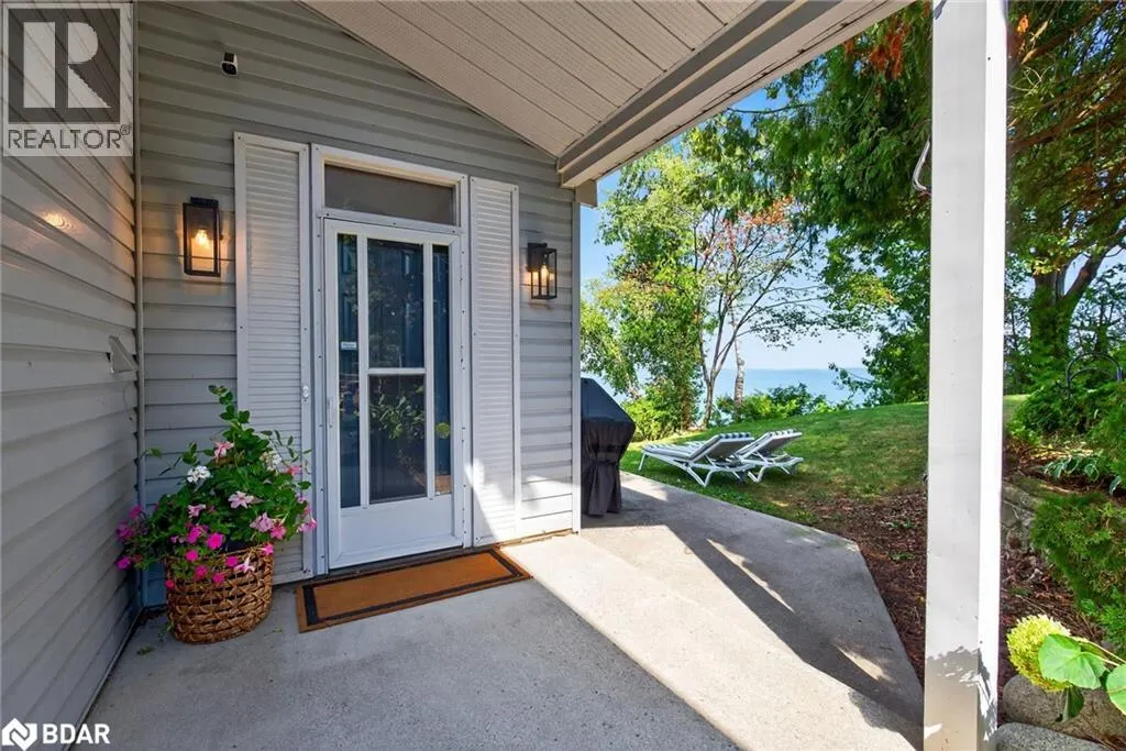 43 MOON POINT Drive
