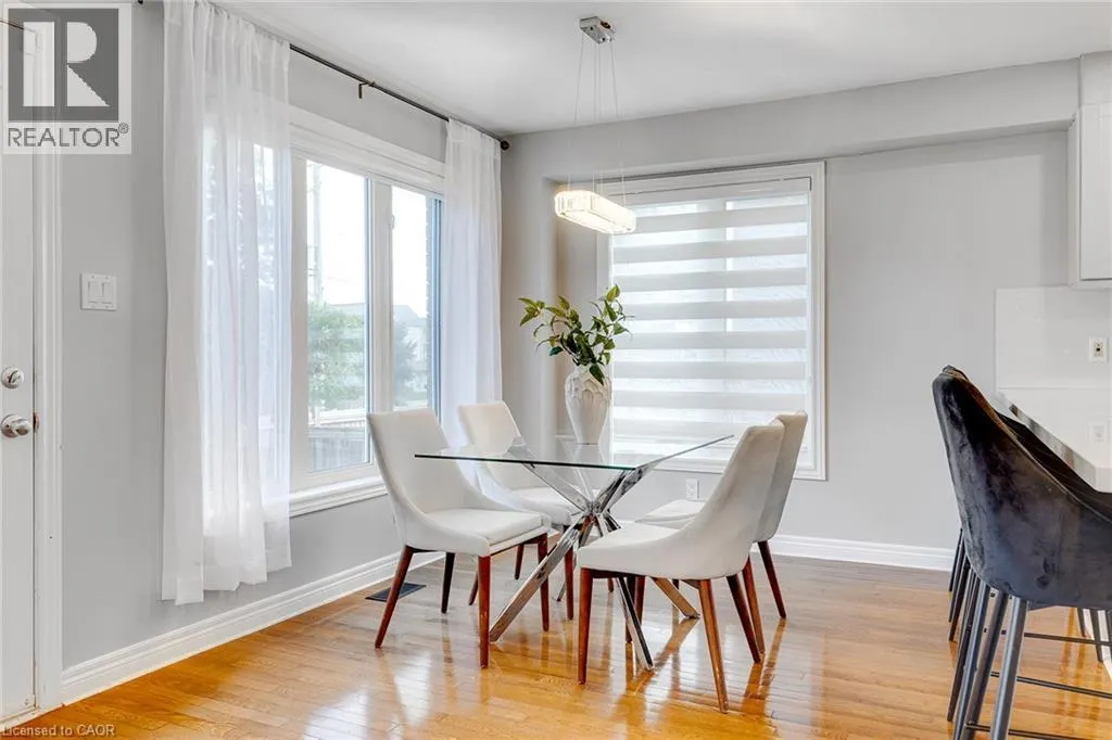 44 PENTLAND Road