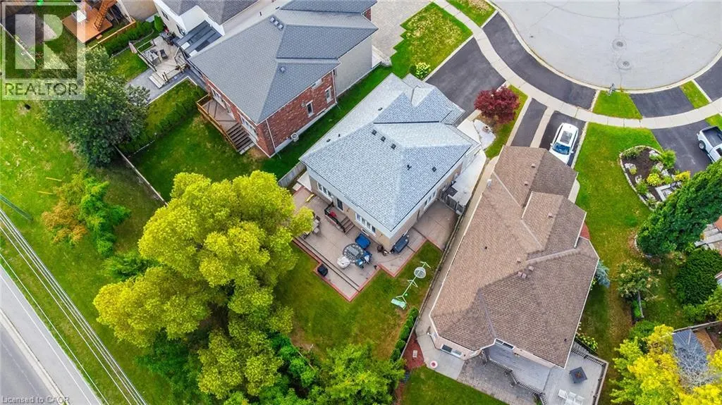 44 PENTLAND Road
