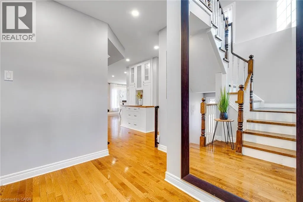 44 PENTLAND Road