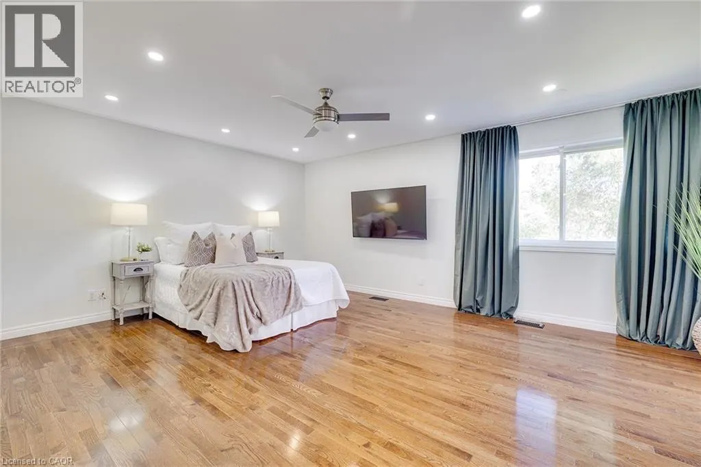 44 PENTLAND Road