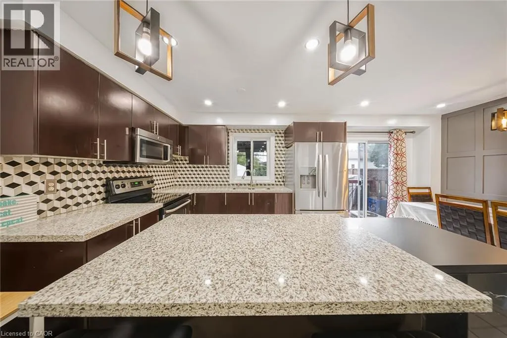 75 STONECAIRN Drive