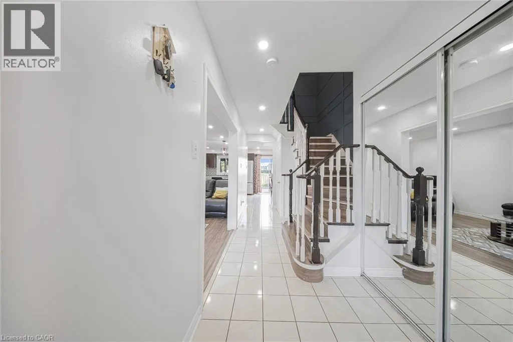 75 STONECAIRN Drive