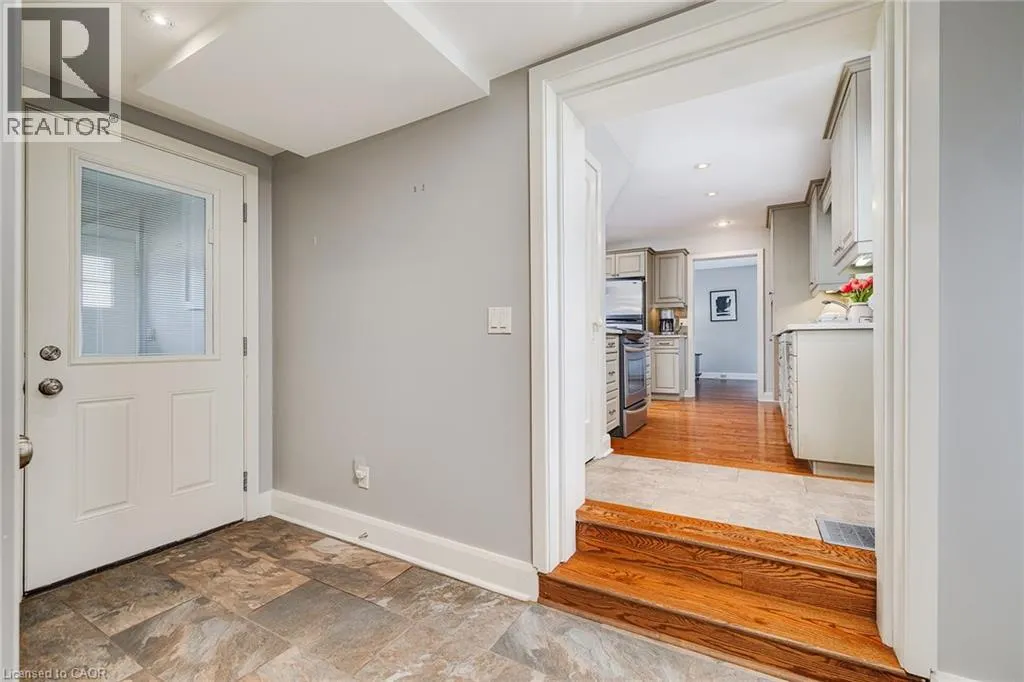 46 SYDENHAM Street