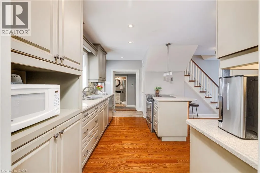 46 SYDENHAM Street