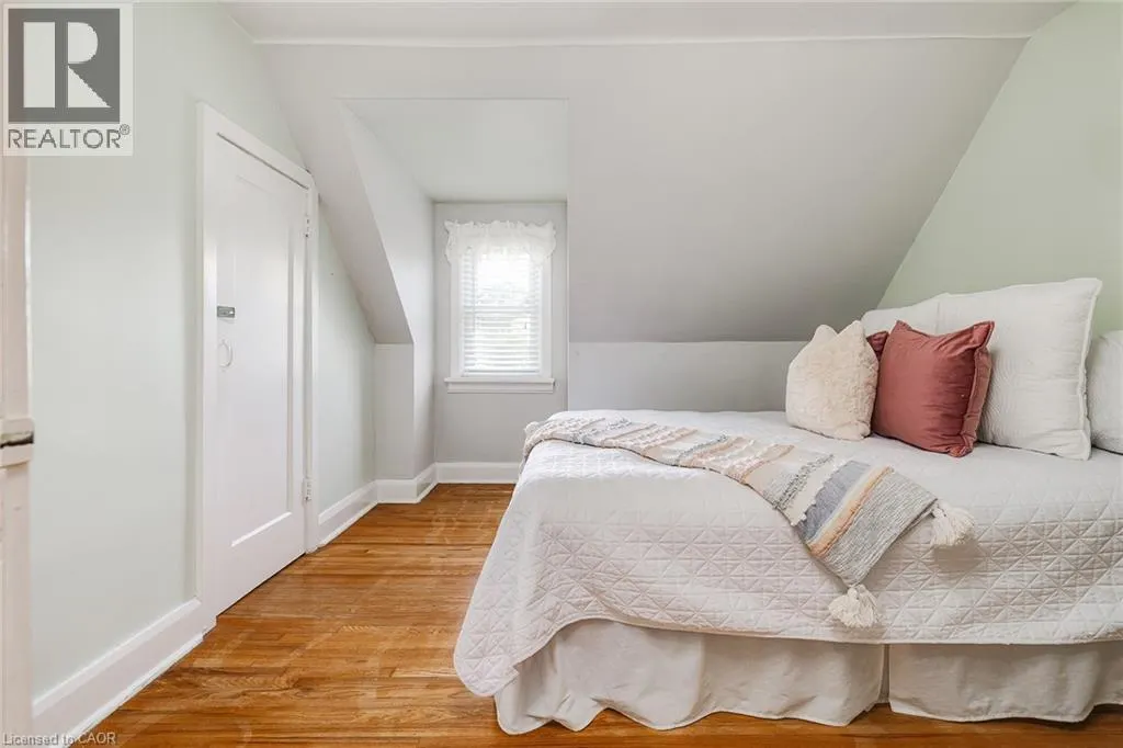 46 SYDENHAM Street