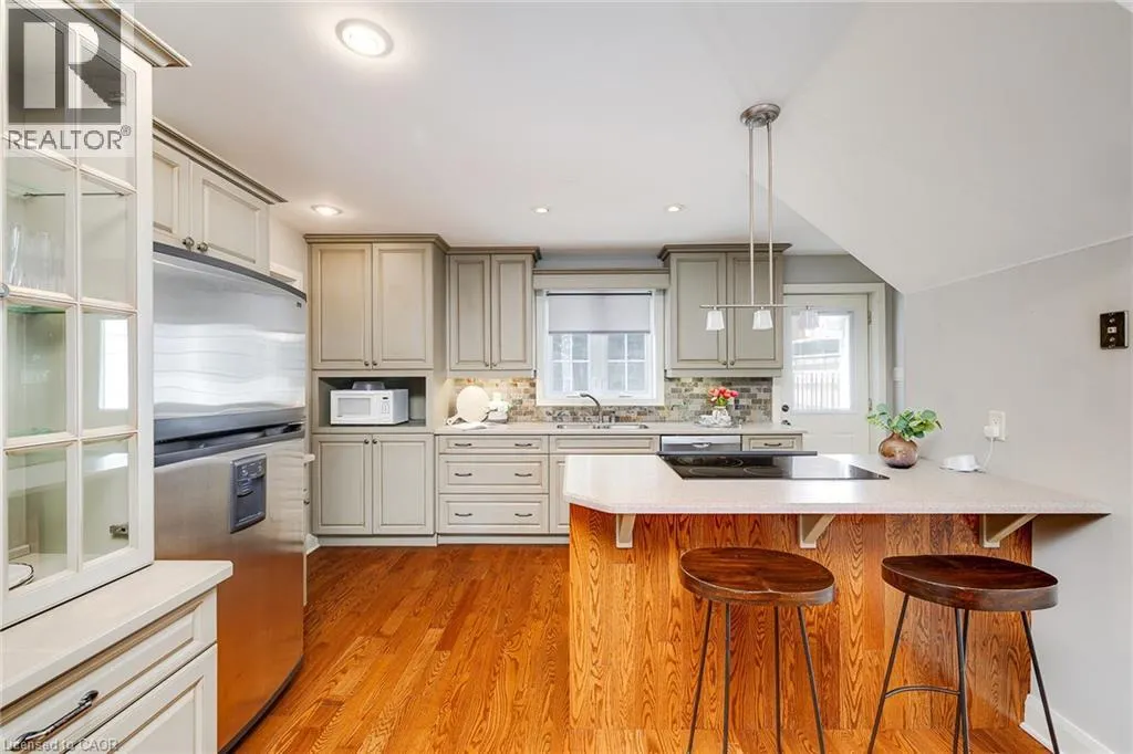 46 SYDENHAM Street