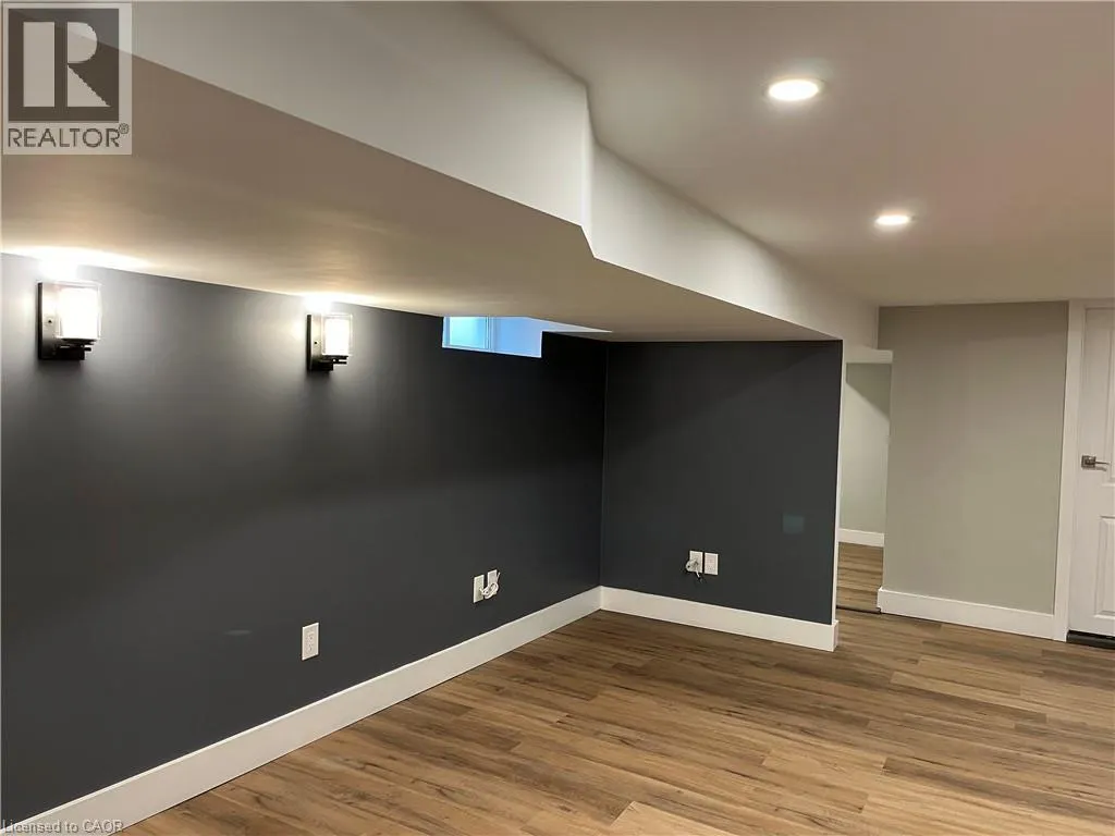 23 ROSEMONT Avenue Unit# Basement, #Basement