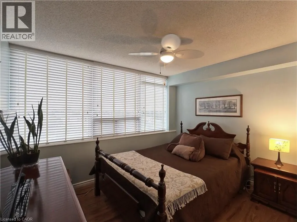 3227 KING Street E Unit# 1011, #1011