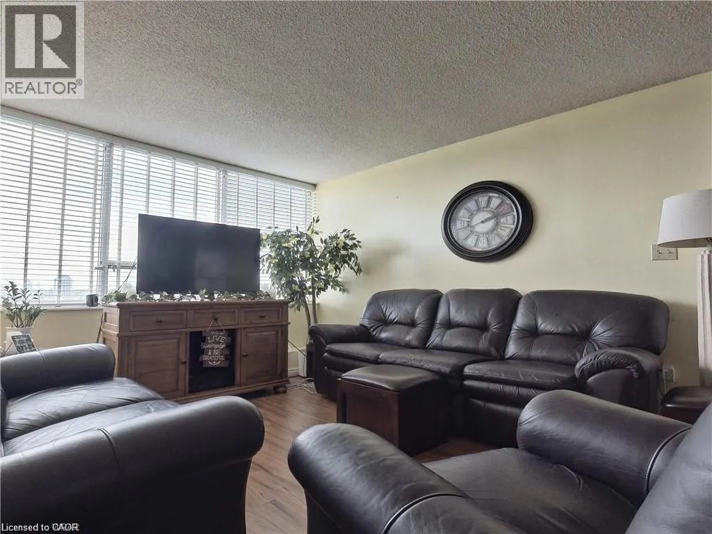 3227 KING Street E Unit# 1011, #1011