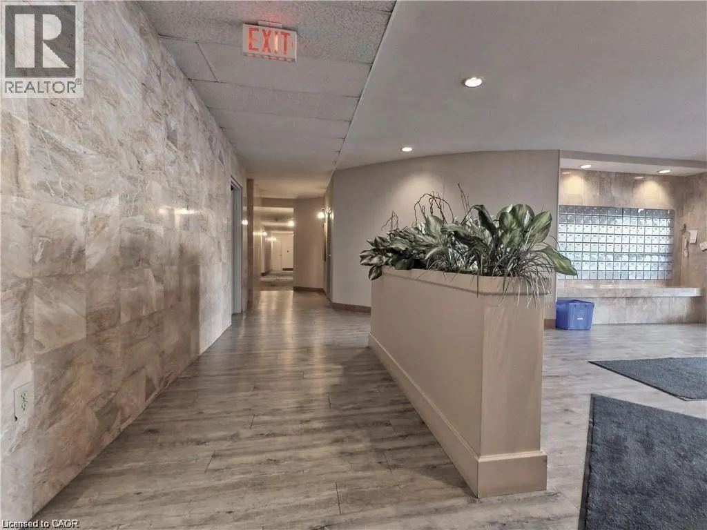 3227 KING Street E Unit# 1011, #1011