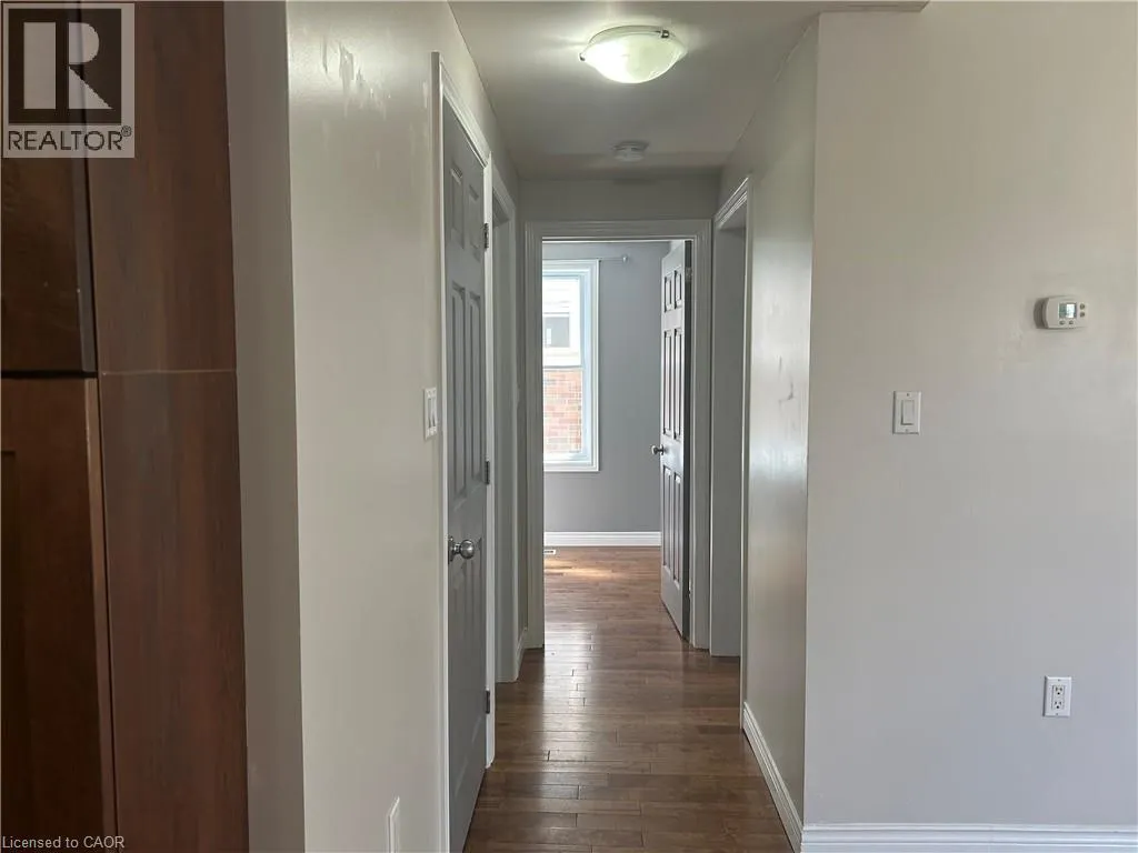 135 HEAD Street S