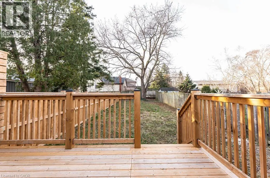 174 ROXBOROUGH Avenue Unit# Lower, #Lower