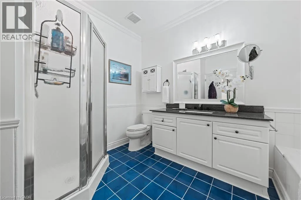 341 GEORGE Street N Unit# 4, #4
