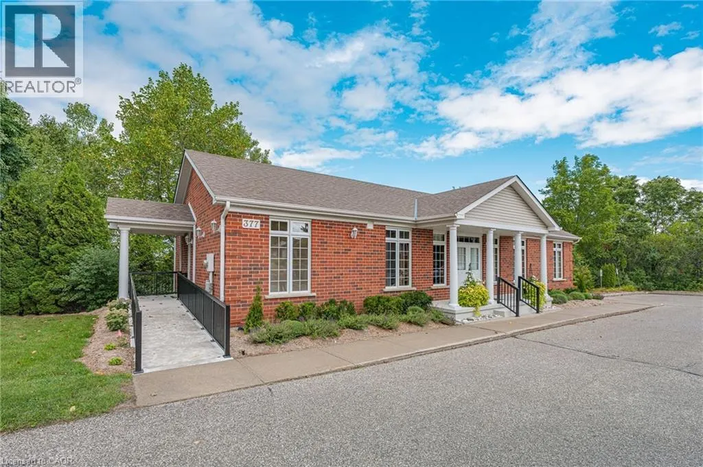 341 GEORGE Street N Unit# 4, #4