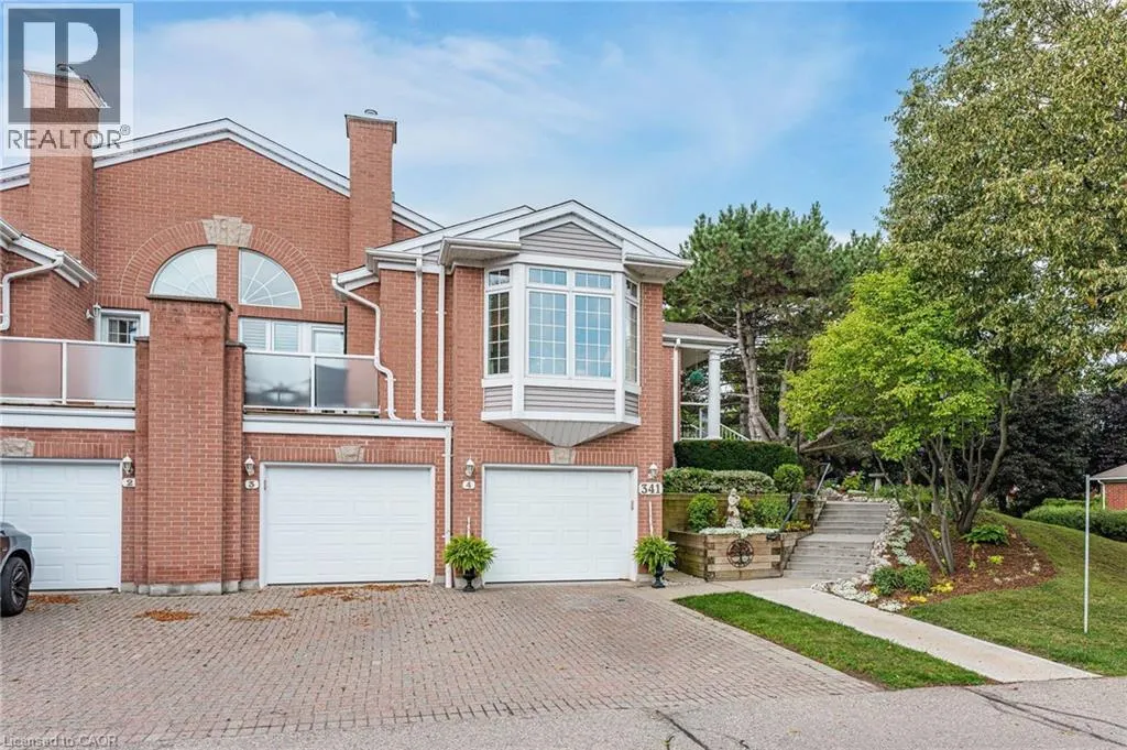 341 GEORGE Street N Unit# 4, #4