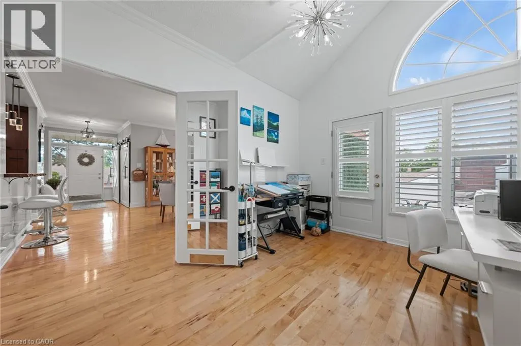341 GEORGE Street N Unit# 4, #4