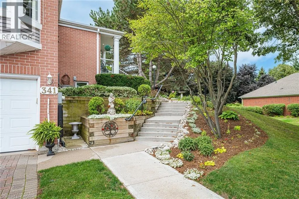 341 GEORGE Street N Unit# 4, #4