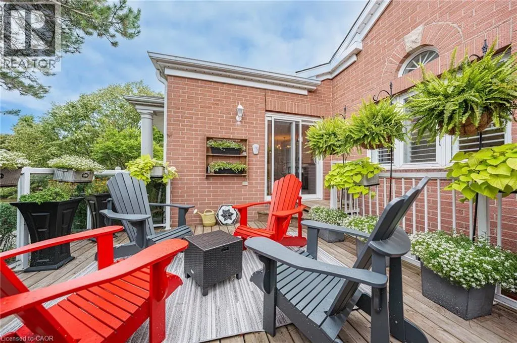 341 GEORGE Street N Unit# 4, #4
