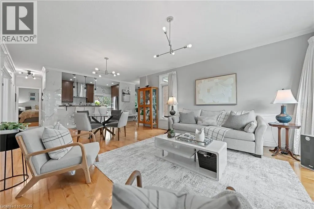 341 GEORGE Street N Unit# 4, #4