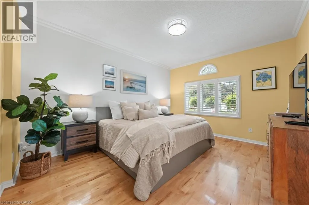 341 GEORGE Street N Unit# 4, #4