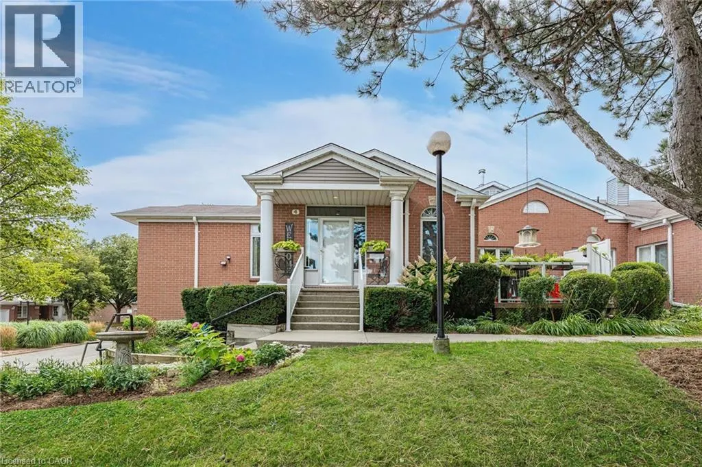 341 GEORGE Street N Unit# 4, #4