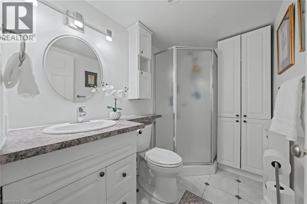 341 GEORGE Street N Unit# 4, #4
