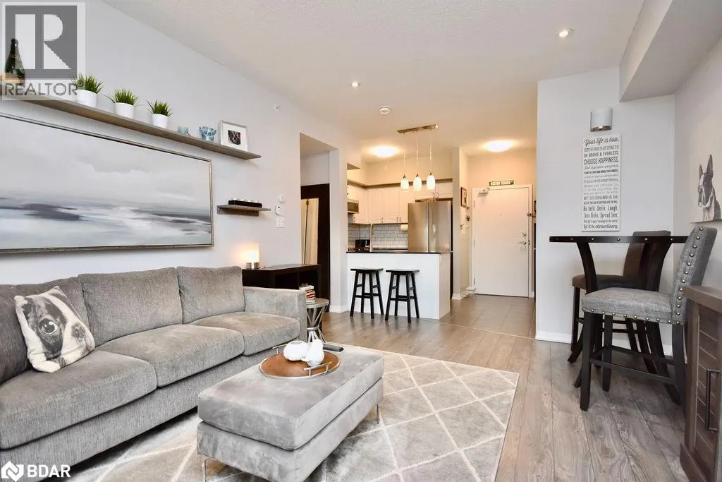 299 CUNDLES Road E Unit# 208, #208
