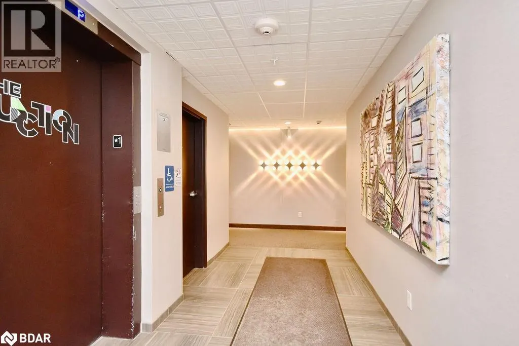 299 CUNDLES Road E Unit# 208, #208