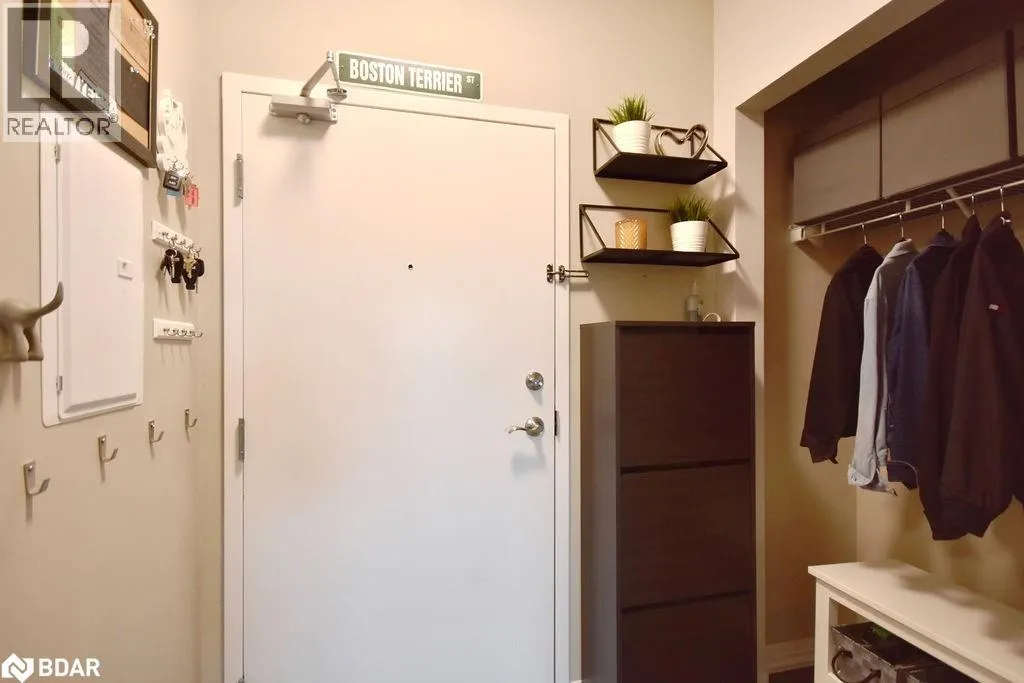 299 CUNDLES Road E Unit# 208, #208