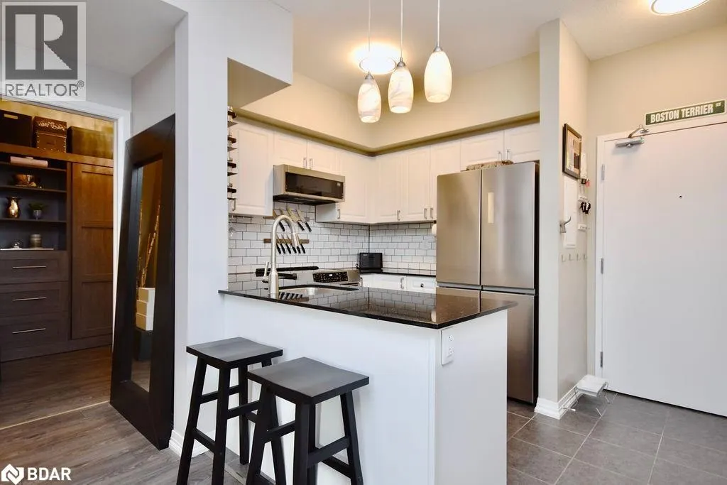 299 CUNDLES Road E Unit# 208, #208