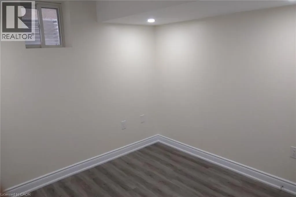 137 RIVERTRAIL Avenue Unit# Lower, #Lower