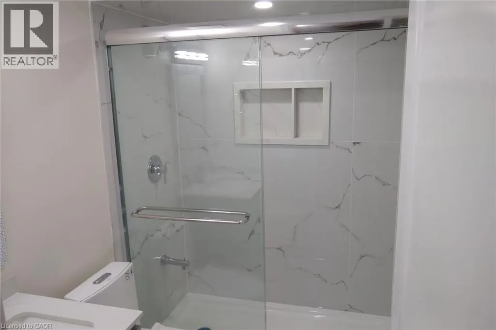 137 RIVERTRAIL Avenue Unit# Lower, #Lower