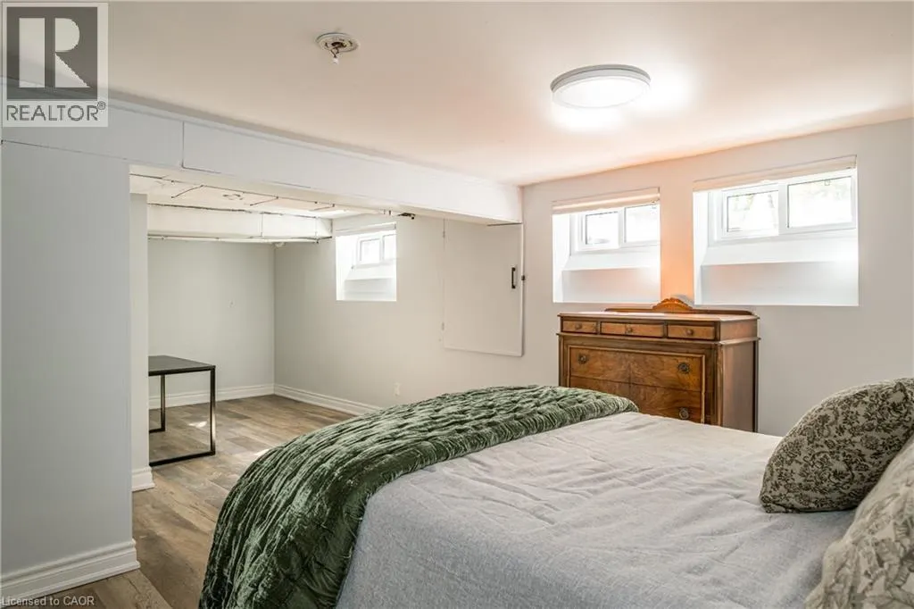 3 OAKWOOD Place
