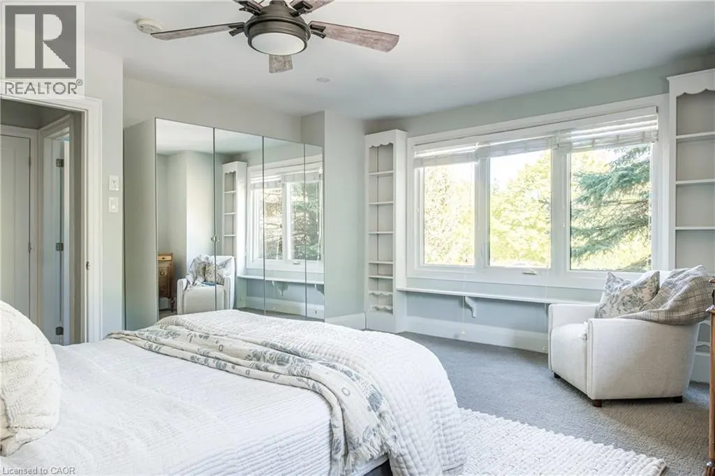 3 OAKWOOD Place