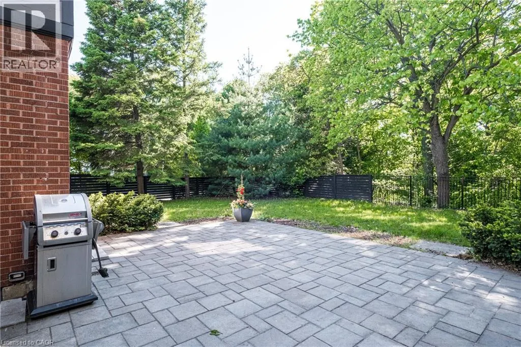 3 OAKWOOD Place