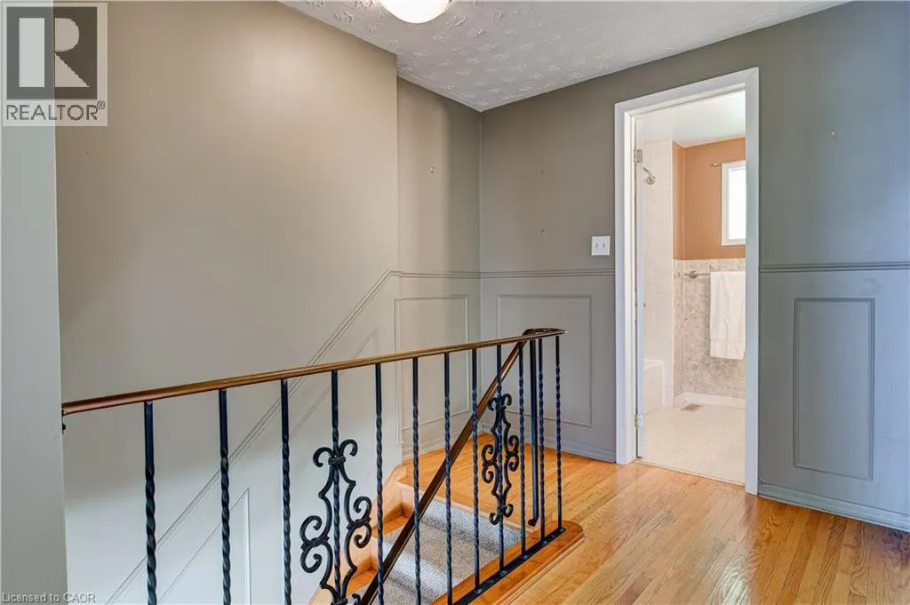 171 WOODSIDE Avenue